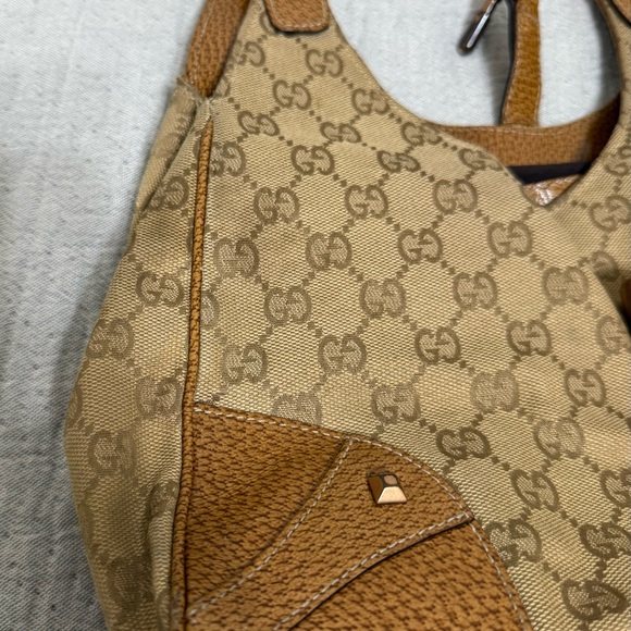 Gucci Tan and Brown Monogram Shoulder Bag - Picture 6 of 15